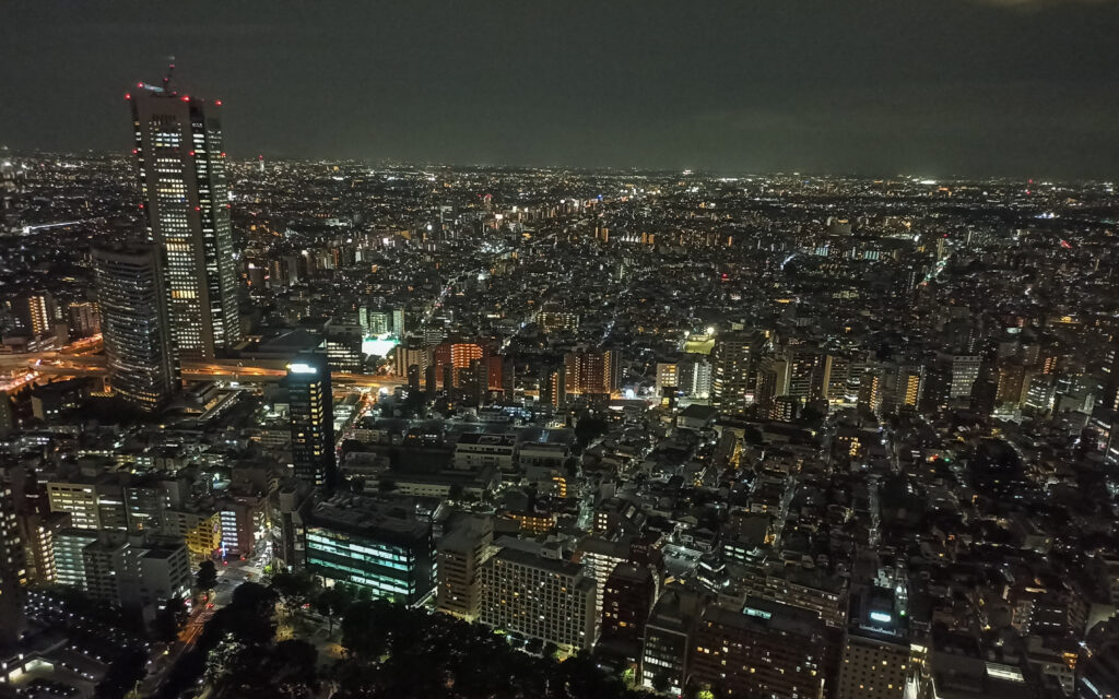 Tokio v noci, vyhlídka z metropolitan government building